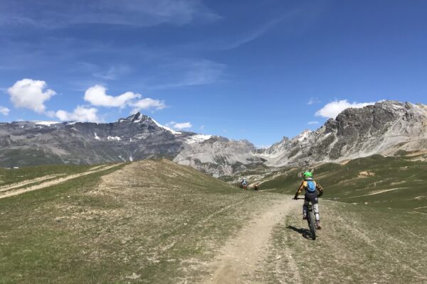 veloclub-tignes-velo-vtt-vtc-enduro-dh-route